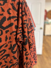 Load image into Gallery viewer, Leopard Print Long Sleeve